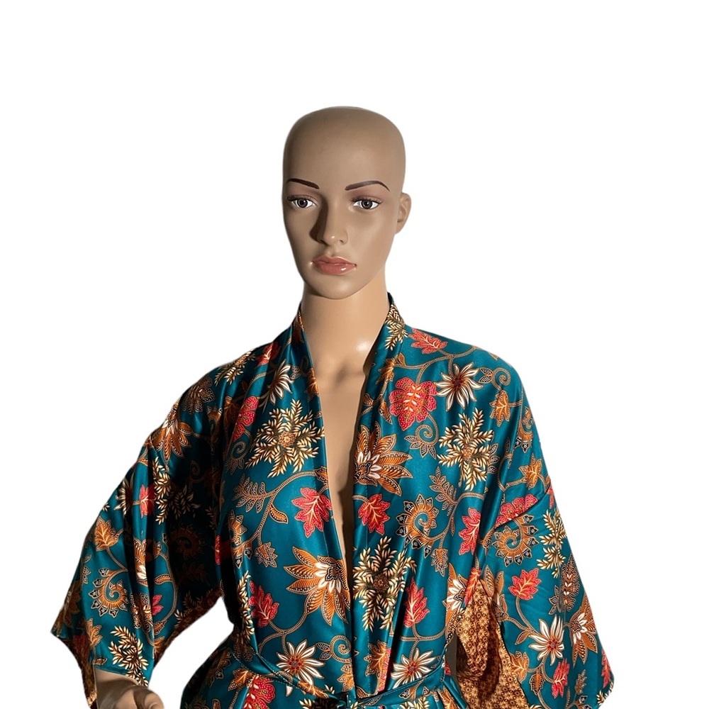Women’s Size  One Size Multicolor Silk Short Sleeve With Belt Indonesia Kimono - Picture 2 of 13